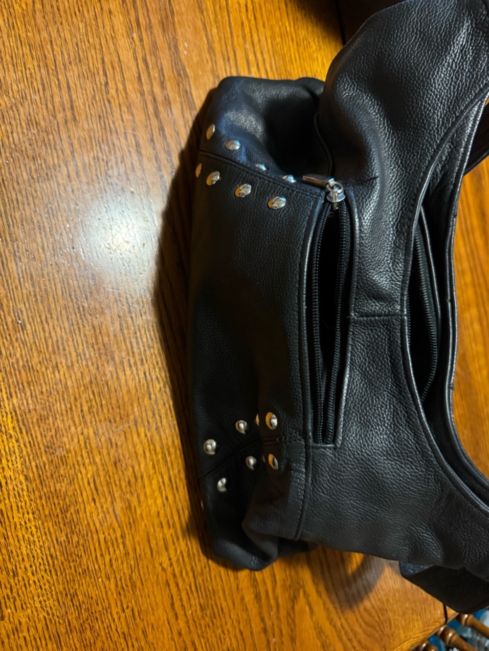 Harley-Davidson Black Leather Shoulder Bag with Silver Studs - Picture 5 of 7
